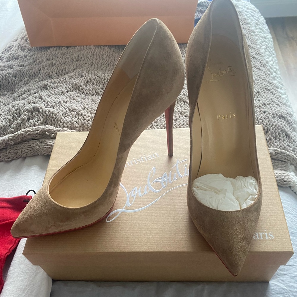 Christian Louboutins Pigalle follies 100 suede pump heels